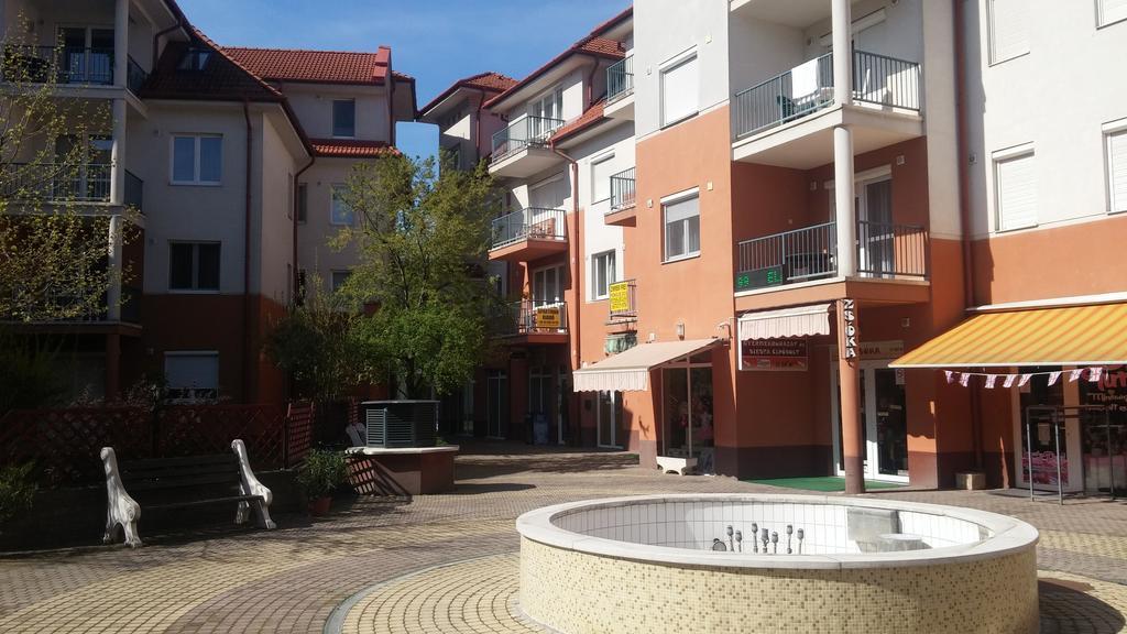 Baby Apartman Apartment Hajduszoboszlo Exterior photo