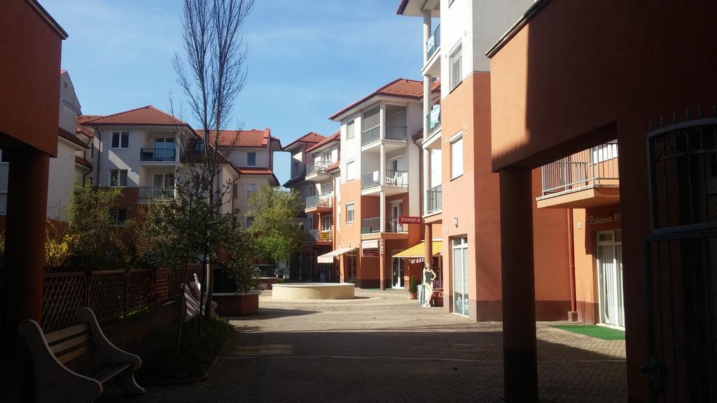Baby Apartman Apartment Hajduszoboszlo Exterior photo