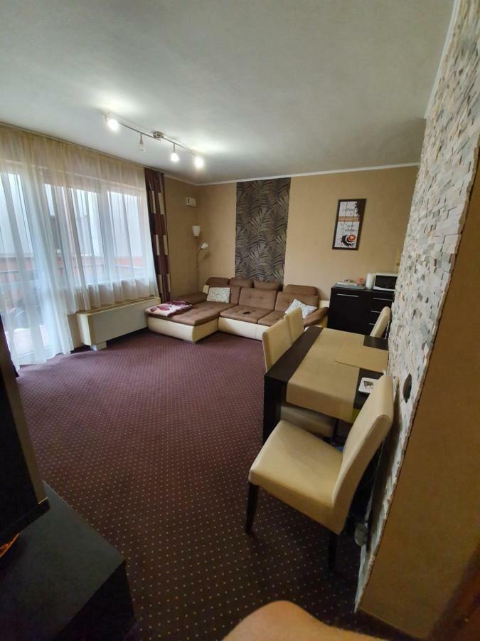 Baby Apartman Apartment Hajduszoboszlo Exterior photo