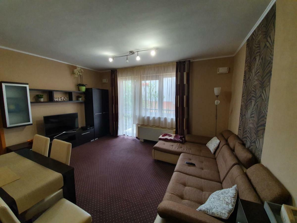 Baby Apartman Apartment Hajduszoboszlo Exterior photo